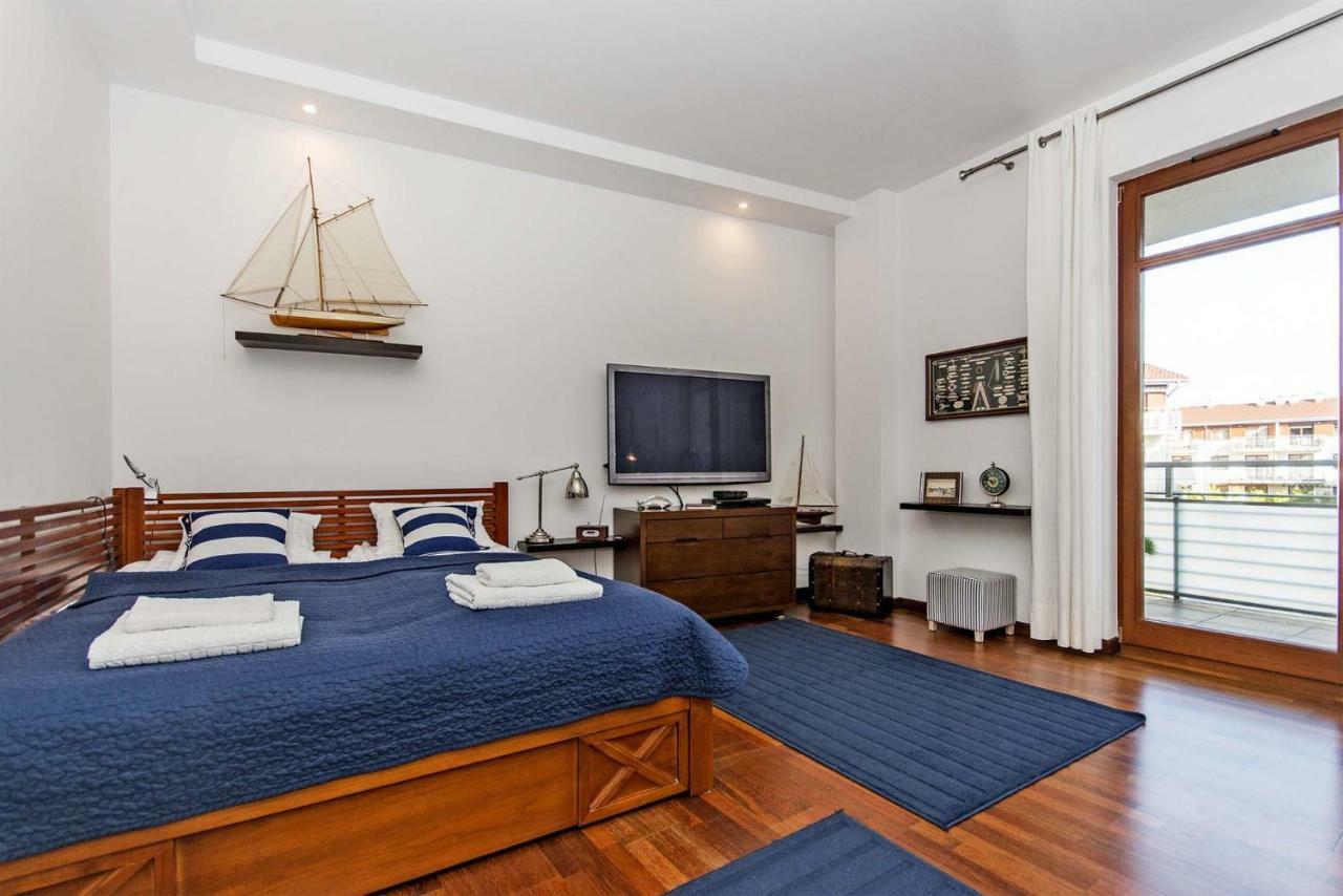 Pirat Rentyear Apartments Гданск Екстериор снимка